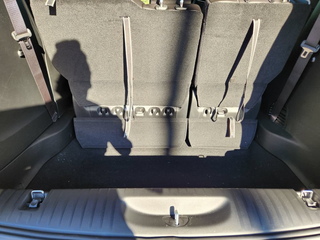New 2026 Chrysler Pacifica Limited w/ S Appearance Package FWD image 24