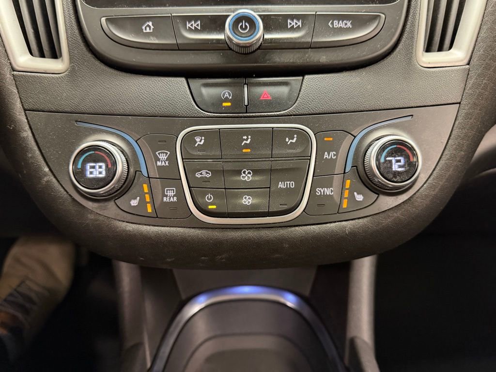 Used 2022 Chevrolet Malibu LT FWD image 27