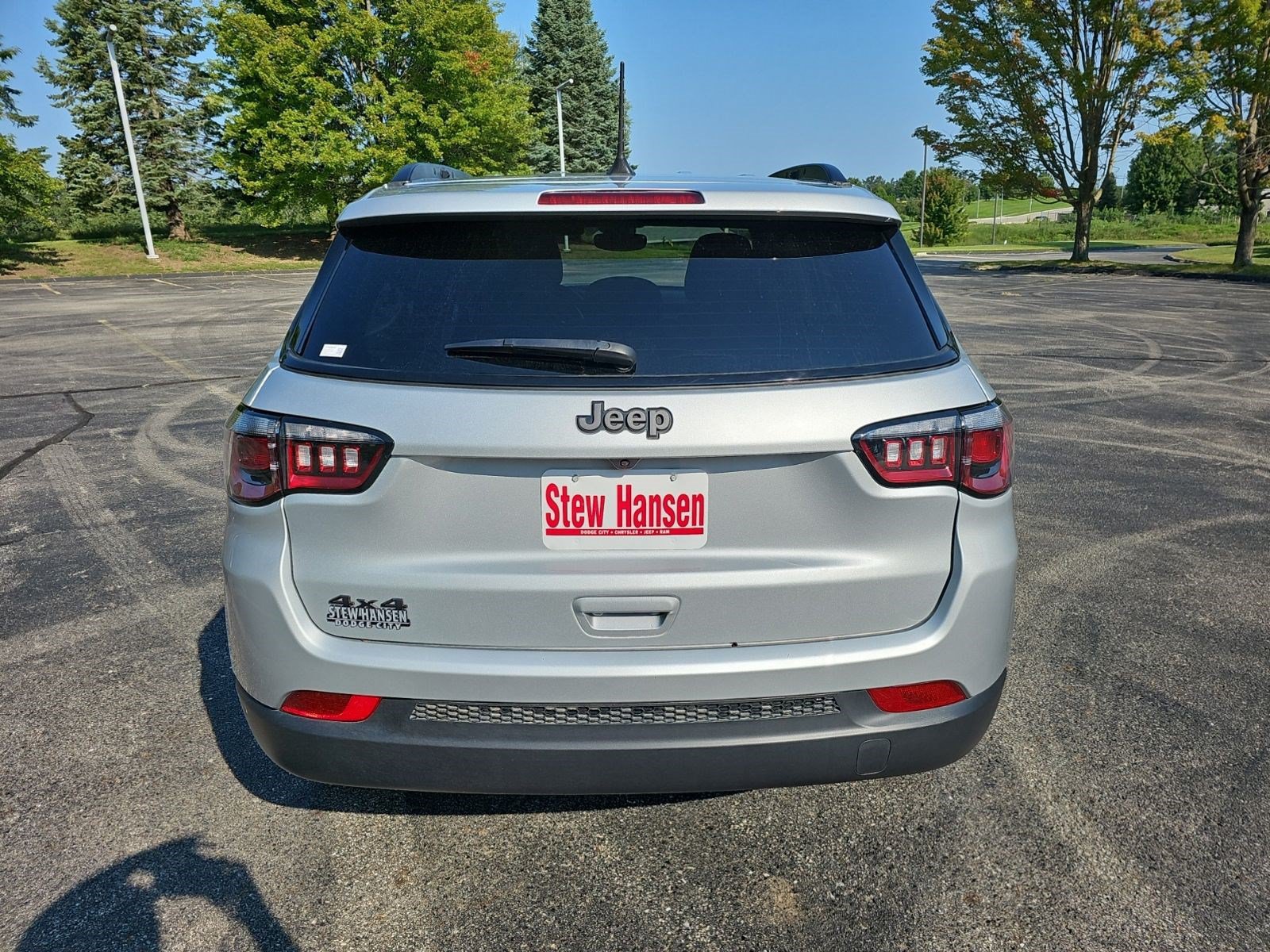 Used 2026 Jeep Compass Latitude w/ Quick Order Package 29K AWD/4WD image 5