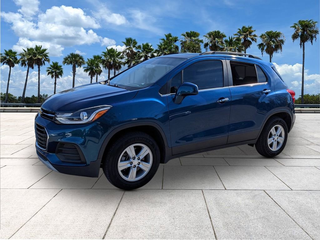 Used 2020 Chevrolet Trax LT w/ Driver Confidence Package image 4