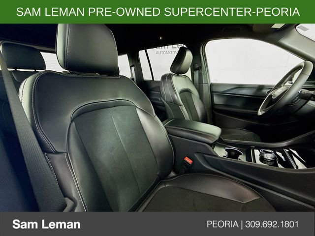 Used 2024 Jeep Grand Cherokee Altitude image 26