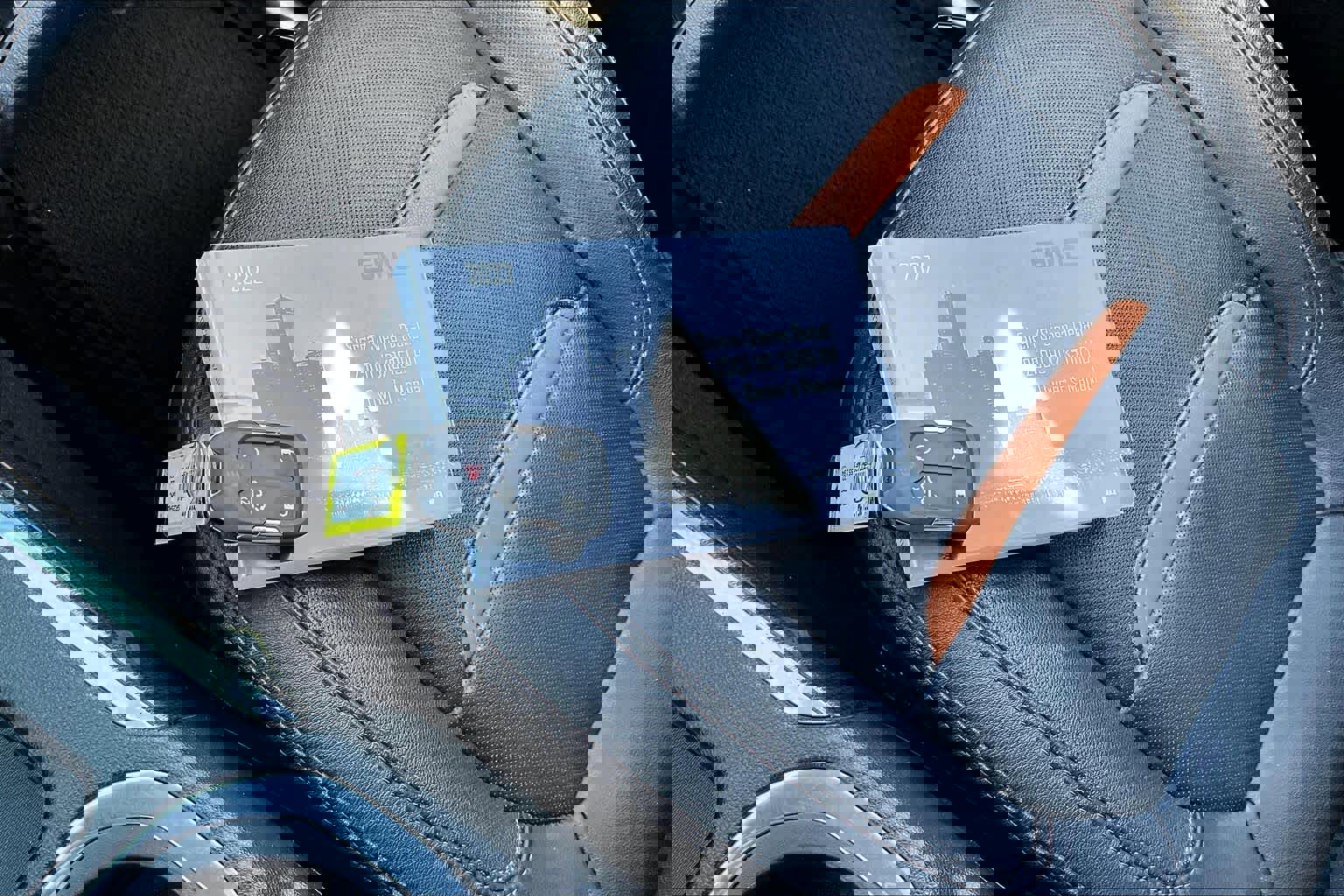 Used 2022 GMC Sierra 2500 AT4 image 14