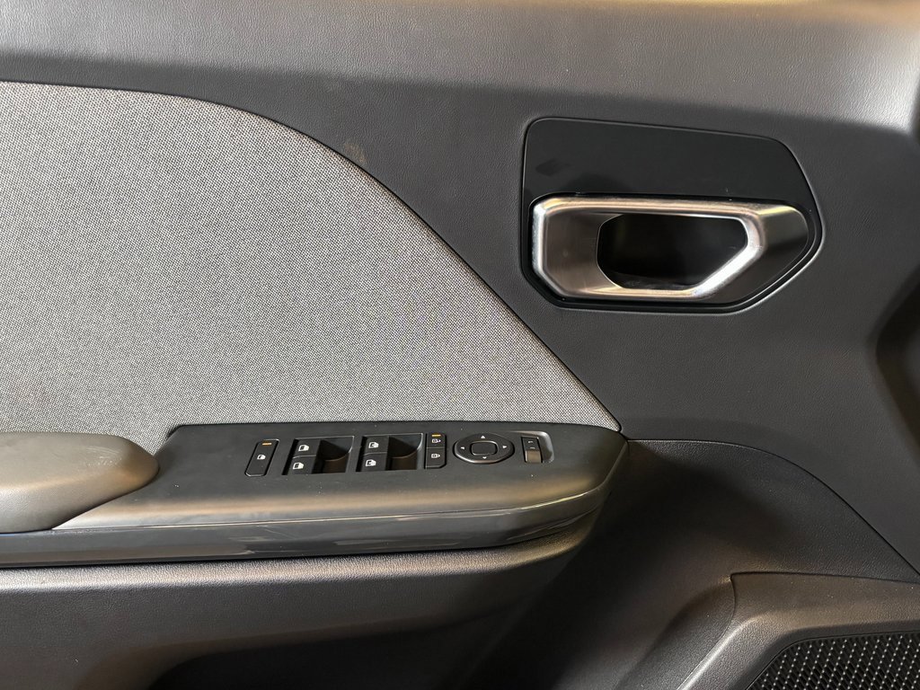 Used 2025 Kia K4 EX image 20
