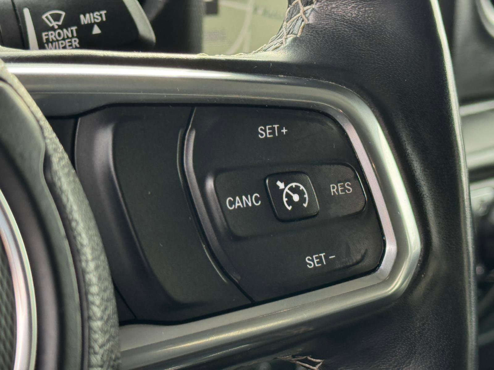 Used 2018 Jeep Wrangler Unlimited Sahara image 13