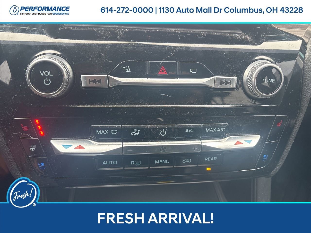 Used 2023 Ford Explorer Limited image 23