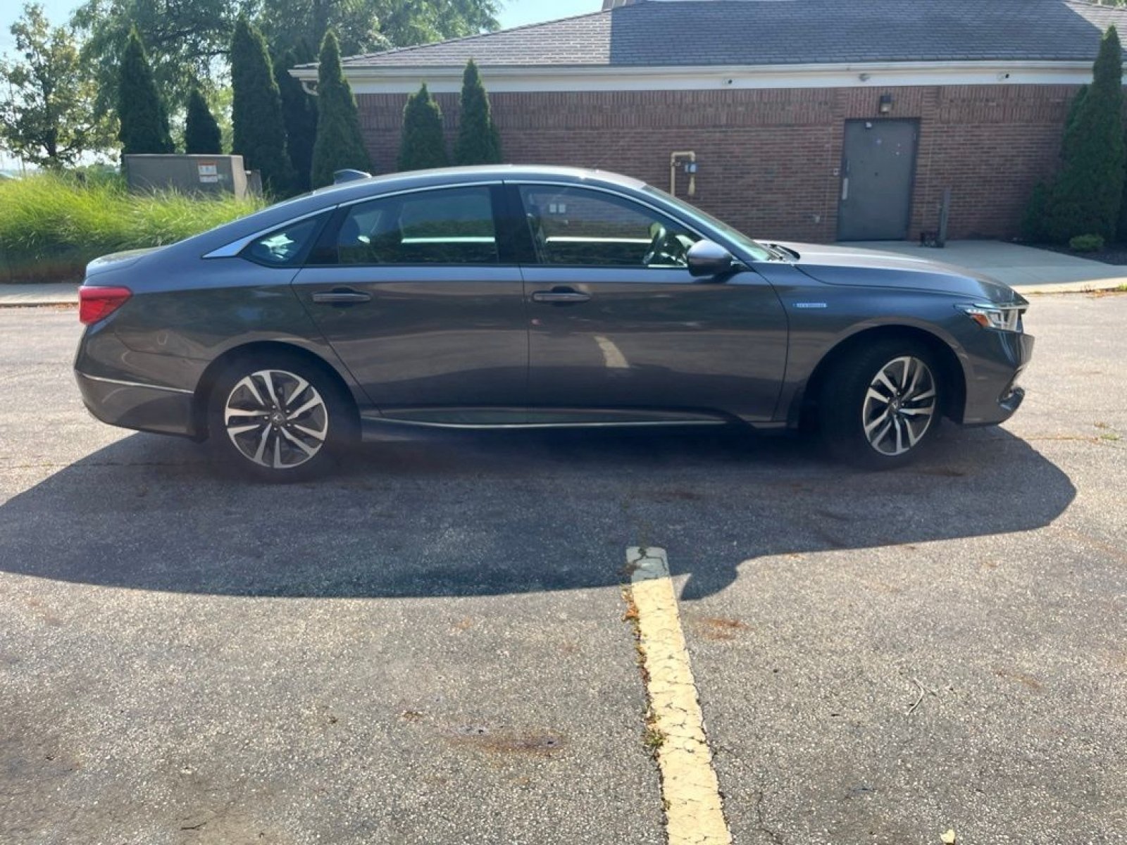 Used 2021 Honda Accord EX image 6