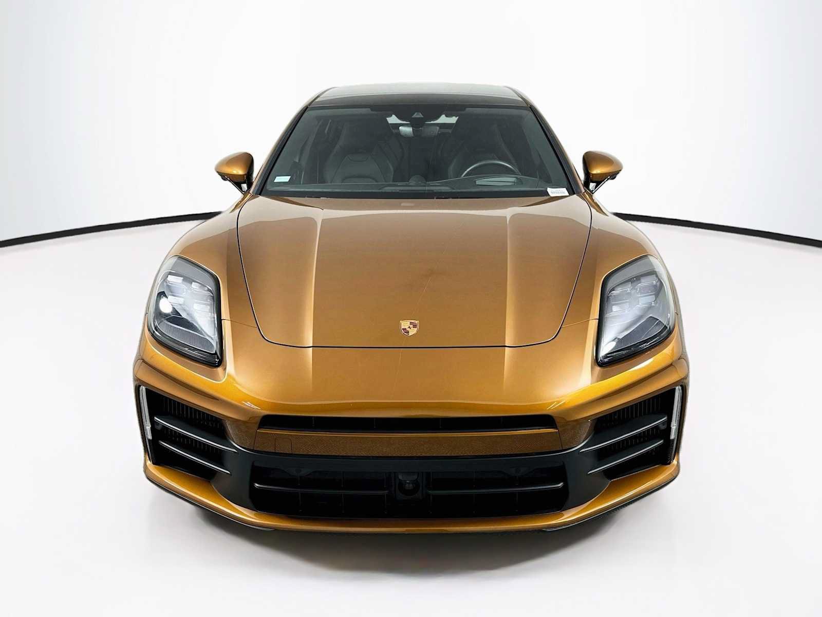 Certified 2025 Porsche Panamera 4 AWD/4WD image 6