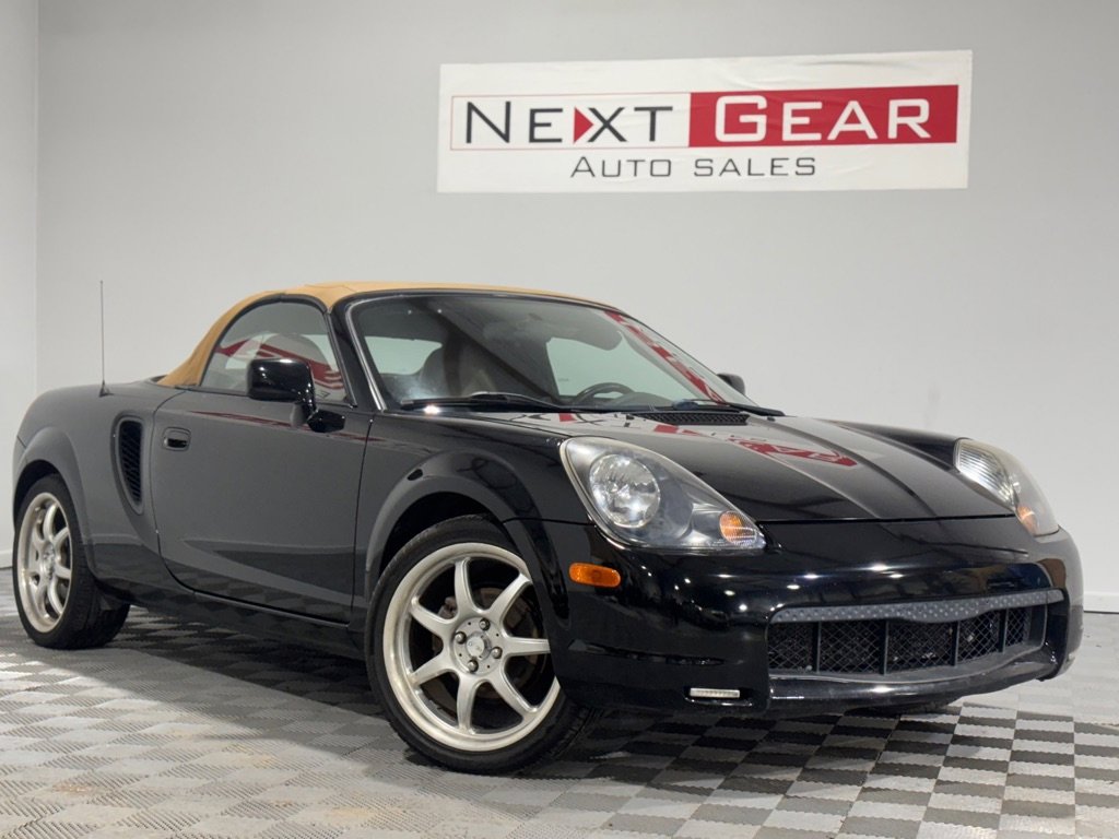 Used 2002 Toyota MR2 image 2