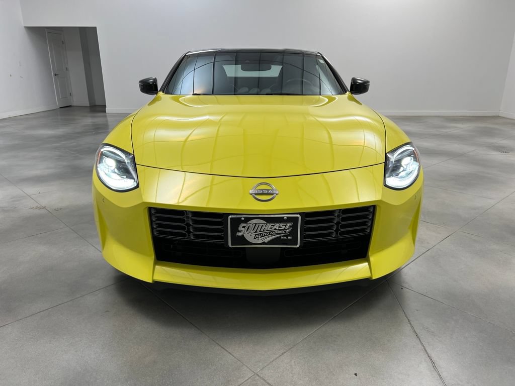 Used 2024 Nissan Z Performance w/ Floor Mat Package RWD image 3