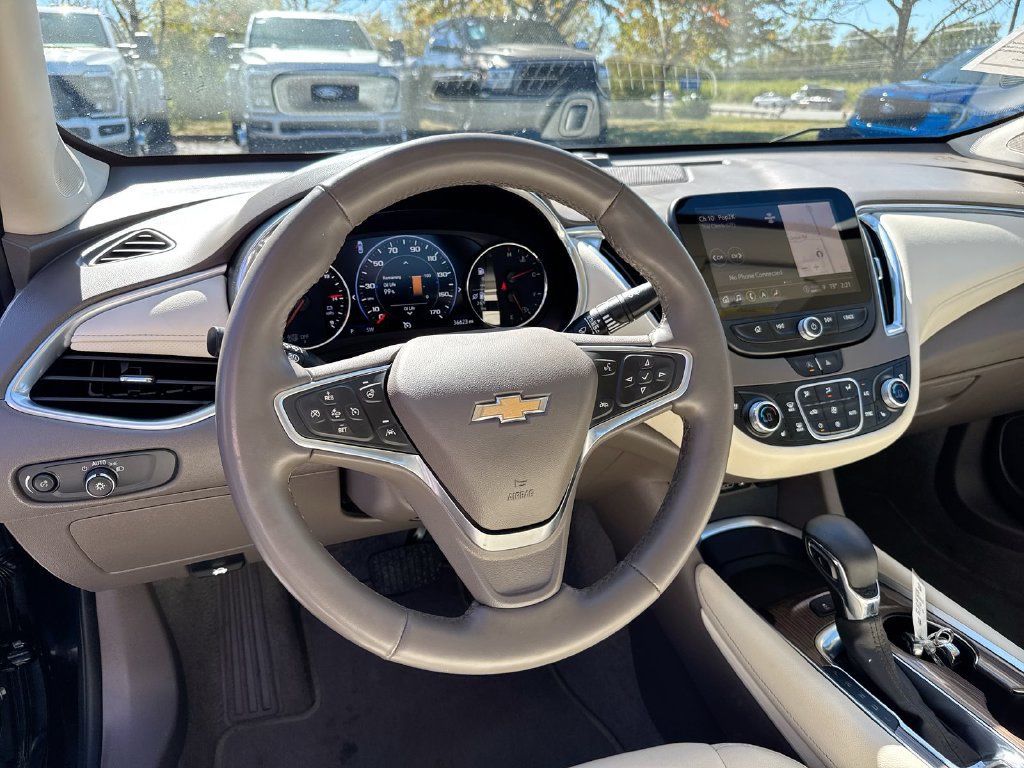 Used 2024 Chevrolet Malibu LT FWD image 11
