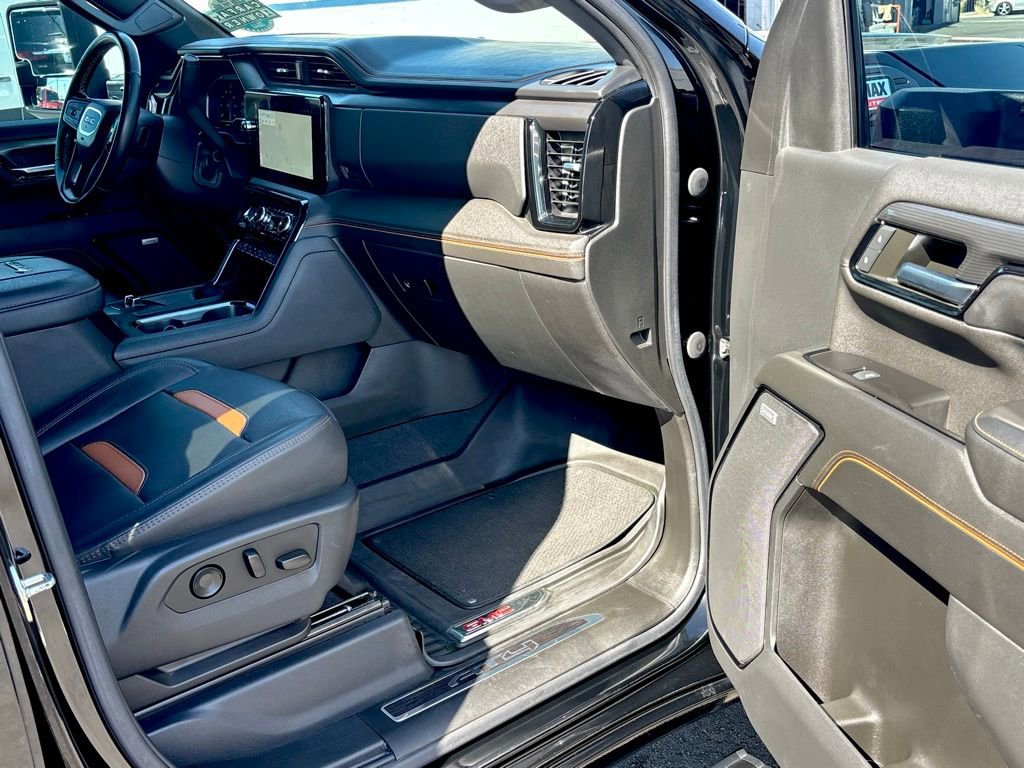 Used 2024 GMC Sierra 3500 AT4 w/ AT4 Premium Plus Package image 32