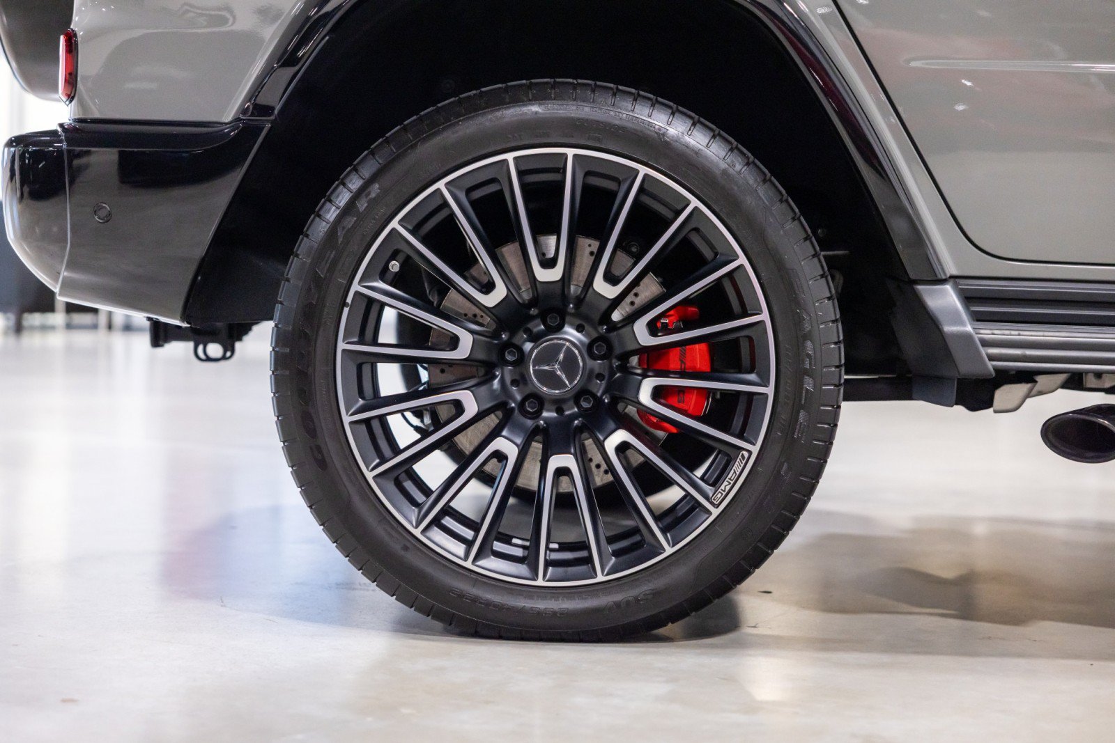 Used 2025 Mercedes-Benz G 63 AMG 4MATIC image 25