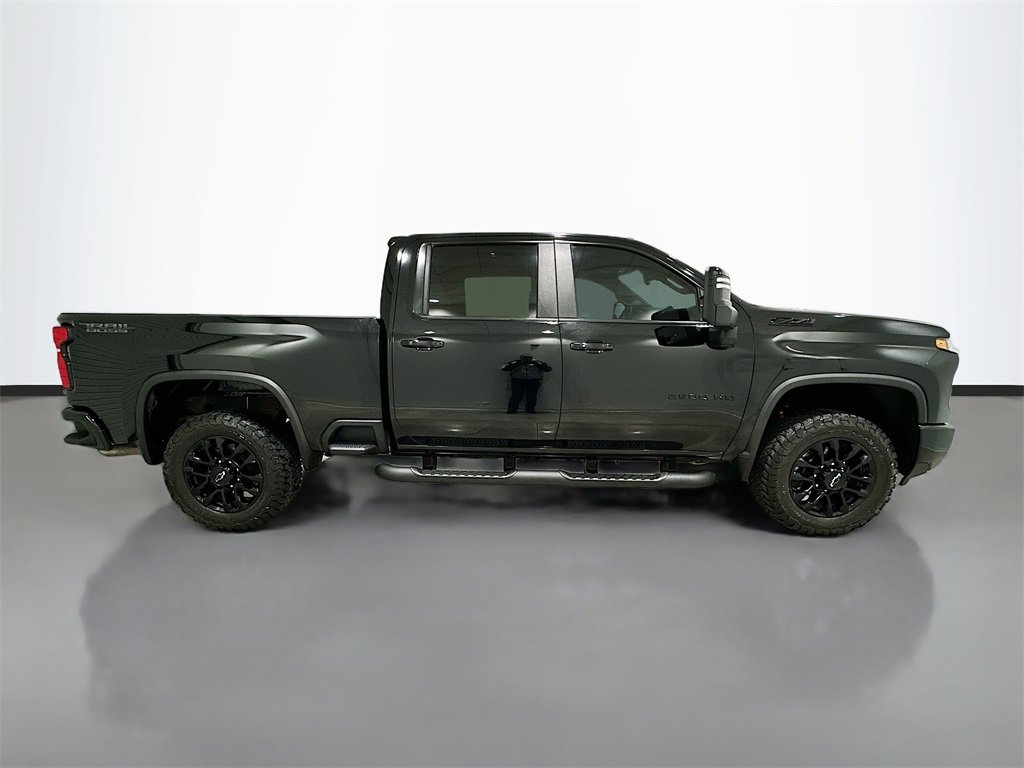 Used 2025 Chevrolet Silverado 2500 LT w/ Trail Boss Package image 8