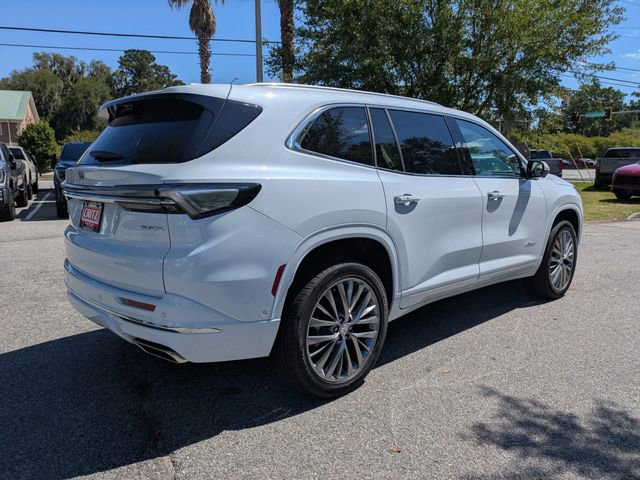 New 2026 Buick Enclave Avenir FWD image 5