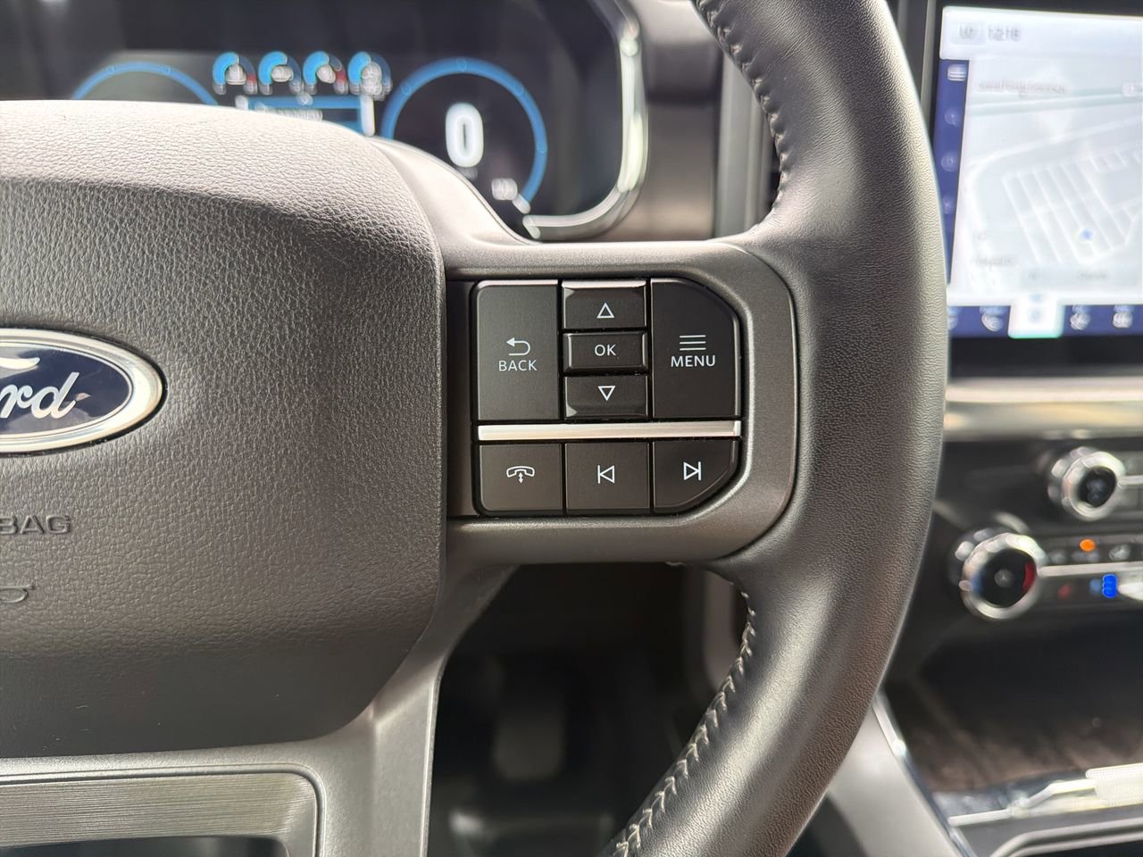 Used 2022 Ford F150 Lariat RWD image 28