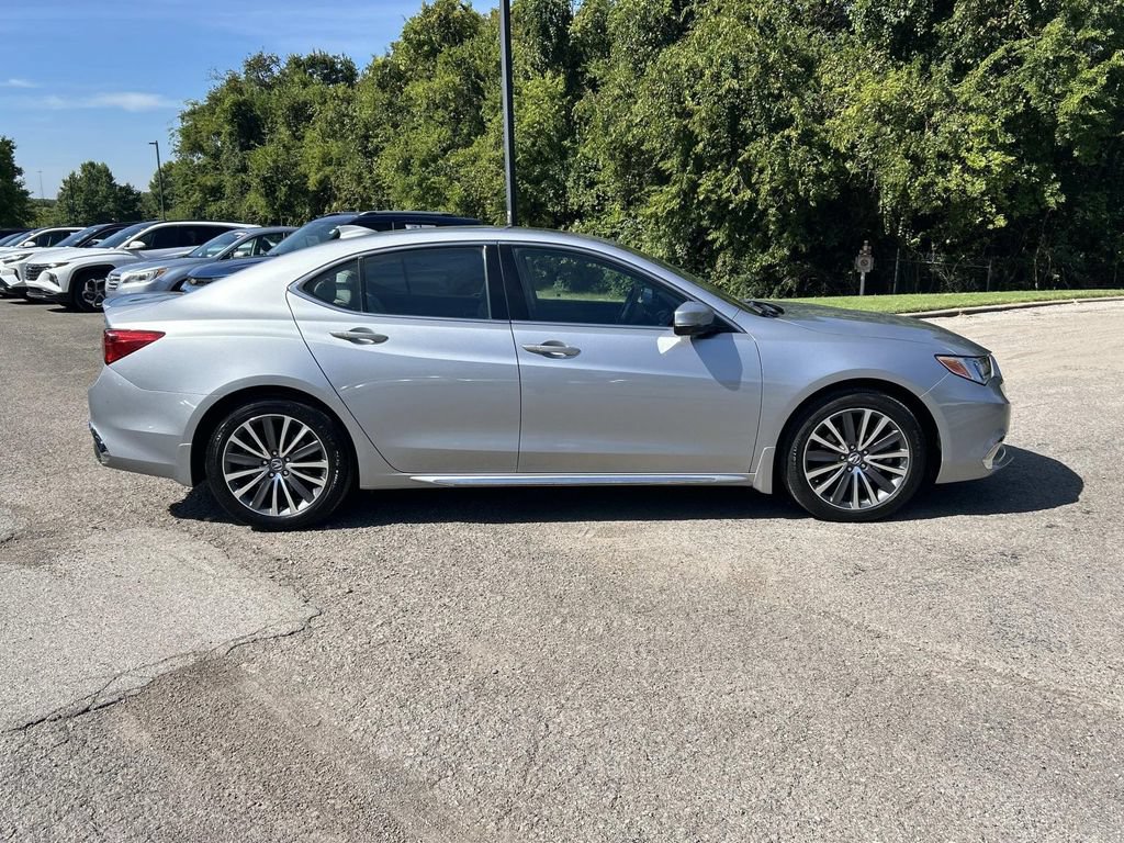 Used 2018 Acura TLX V6 w/ Advance Package FWD image 8