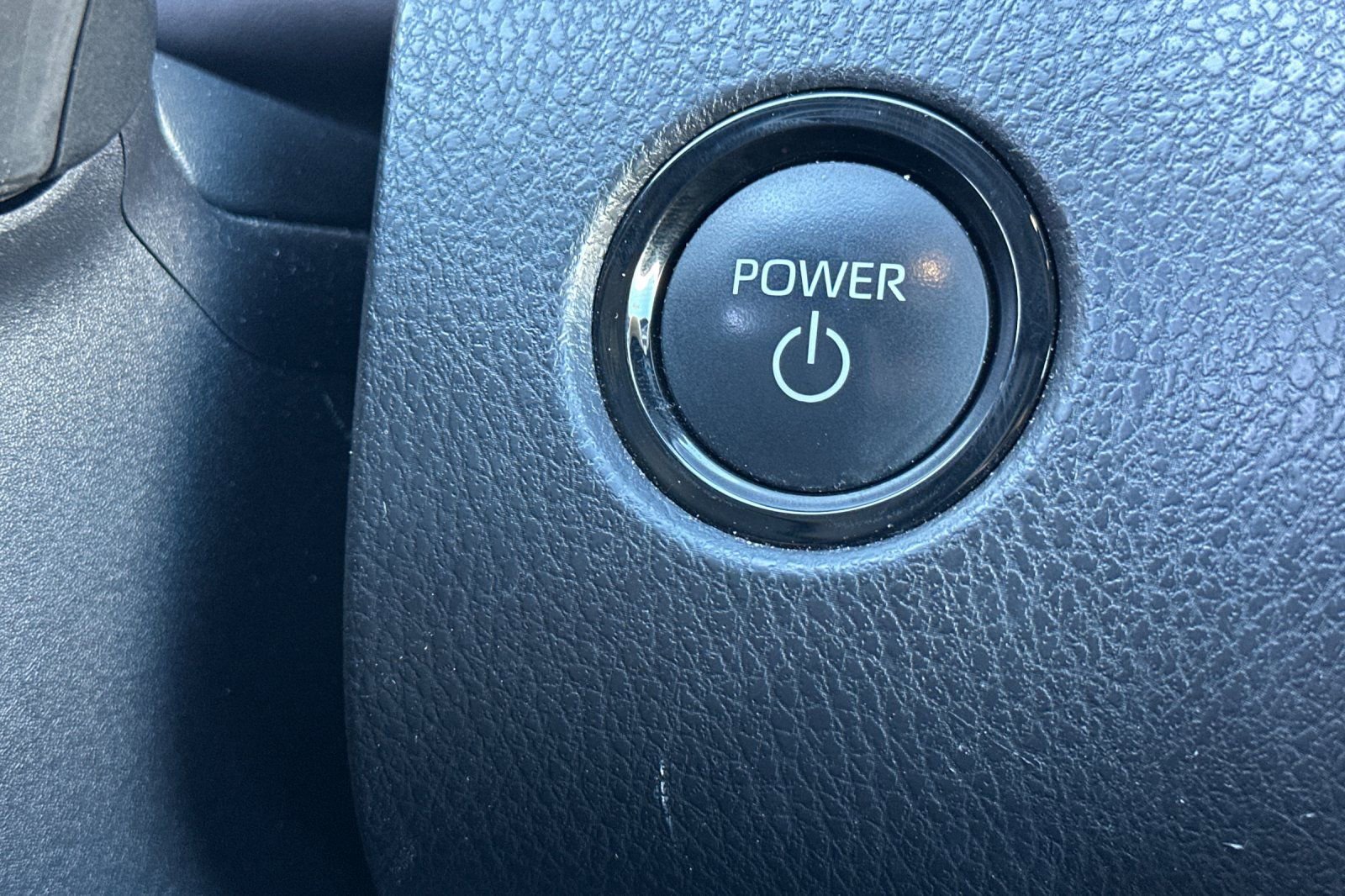 Used 2025 Toyota Camry LE image 24