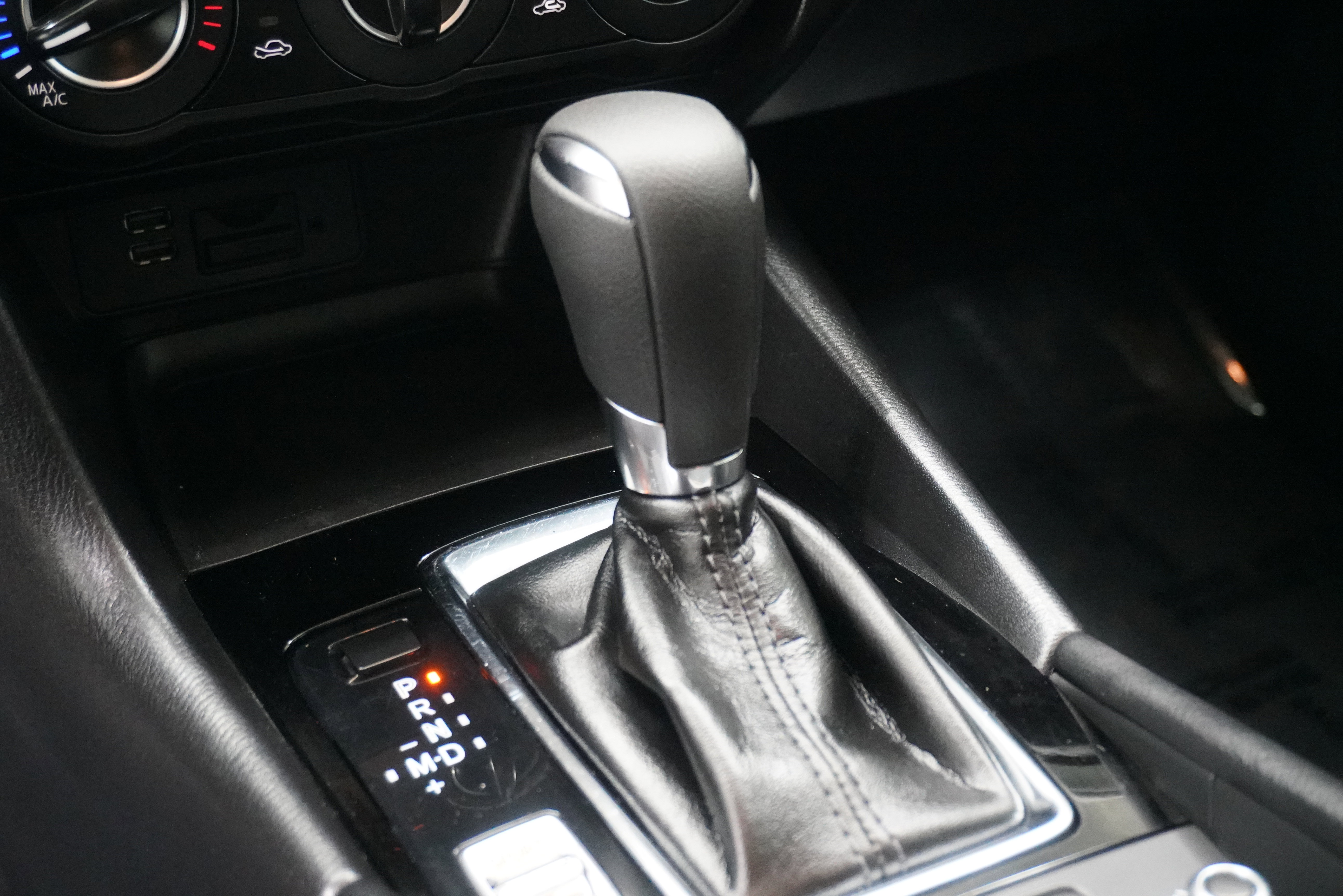 Used 2018 MAZDA MAZDA3 Sport w/ Preferred Equipment Package image 19