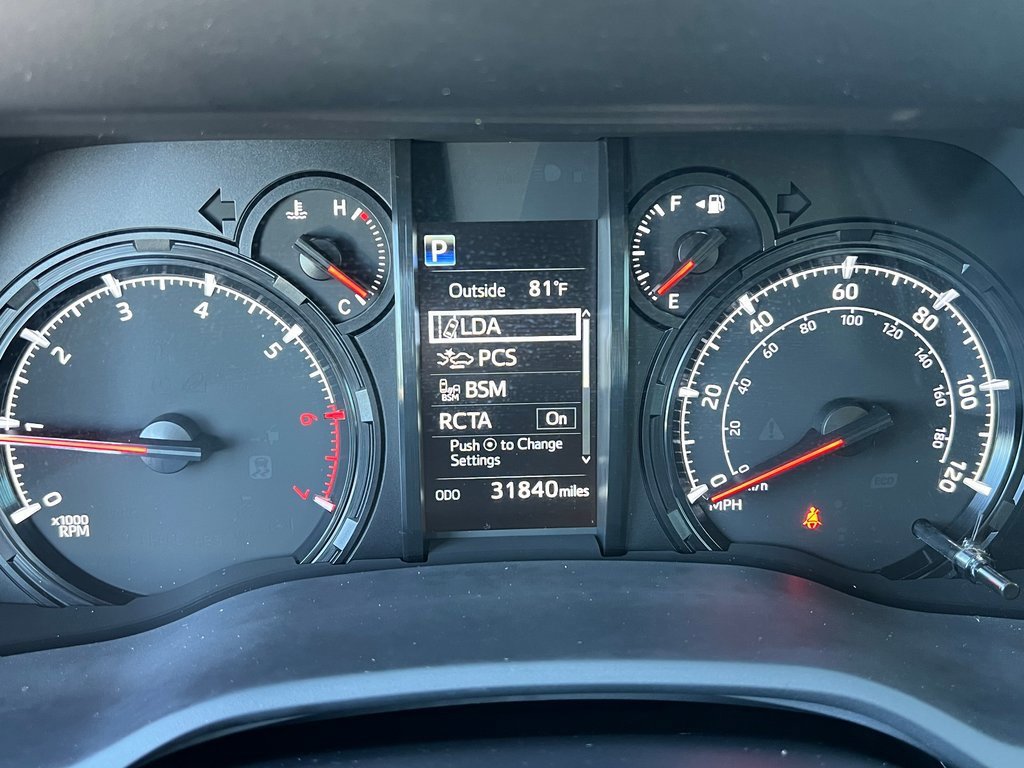 Used 2022 Toyota 4Runner SR5 Premium image 27