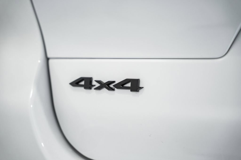 New 2025 Jeep Grand Cherokee L Altitude image 7