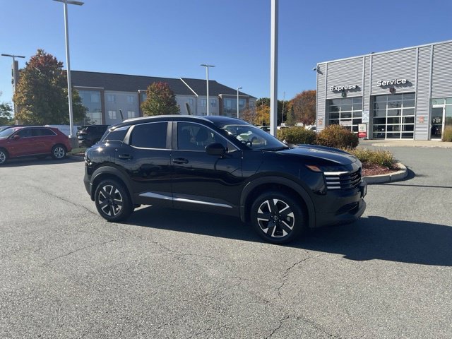 Used 2026 Nissan Kicks SV w/ SV Premium Package AWD/4WD image 3