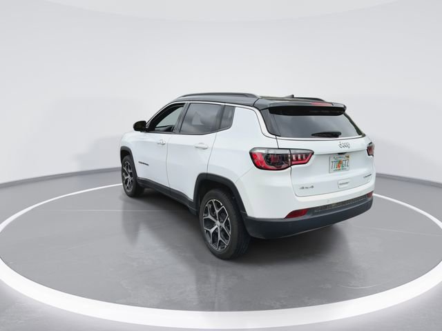 Used 2024 Jeep Compass Limited AWD/4WD image 7