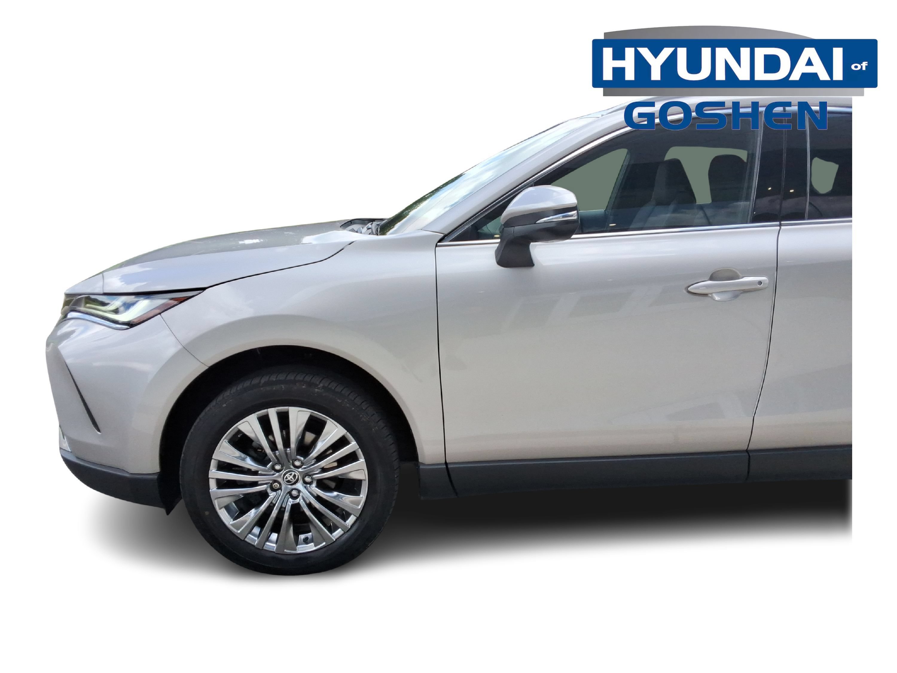 Used 2023 Toyota Venza XLE AWD/4WD image 5