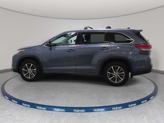 Used 2018 Toyota Highlander XLE AWD/4WD image 9