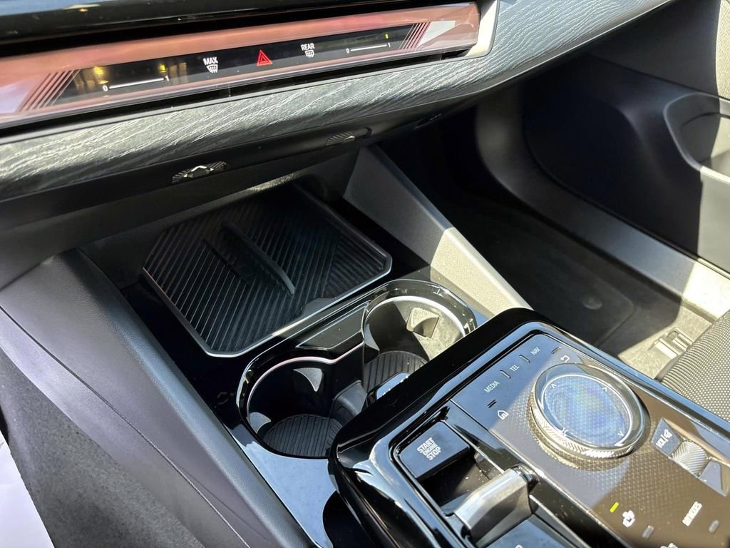 Certified 2025 BMW 540i xDrive image 25