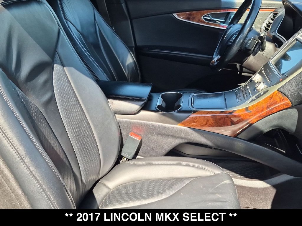Used 2017 Lincoln MKX Select w/ Select Plus Package FWD image 32