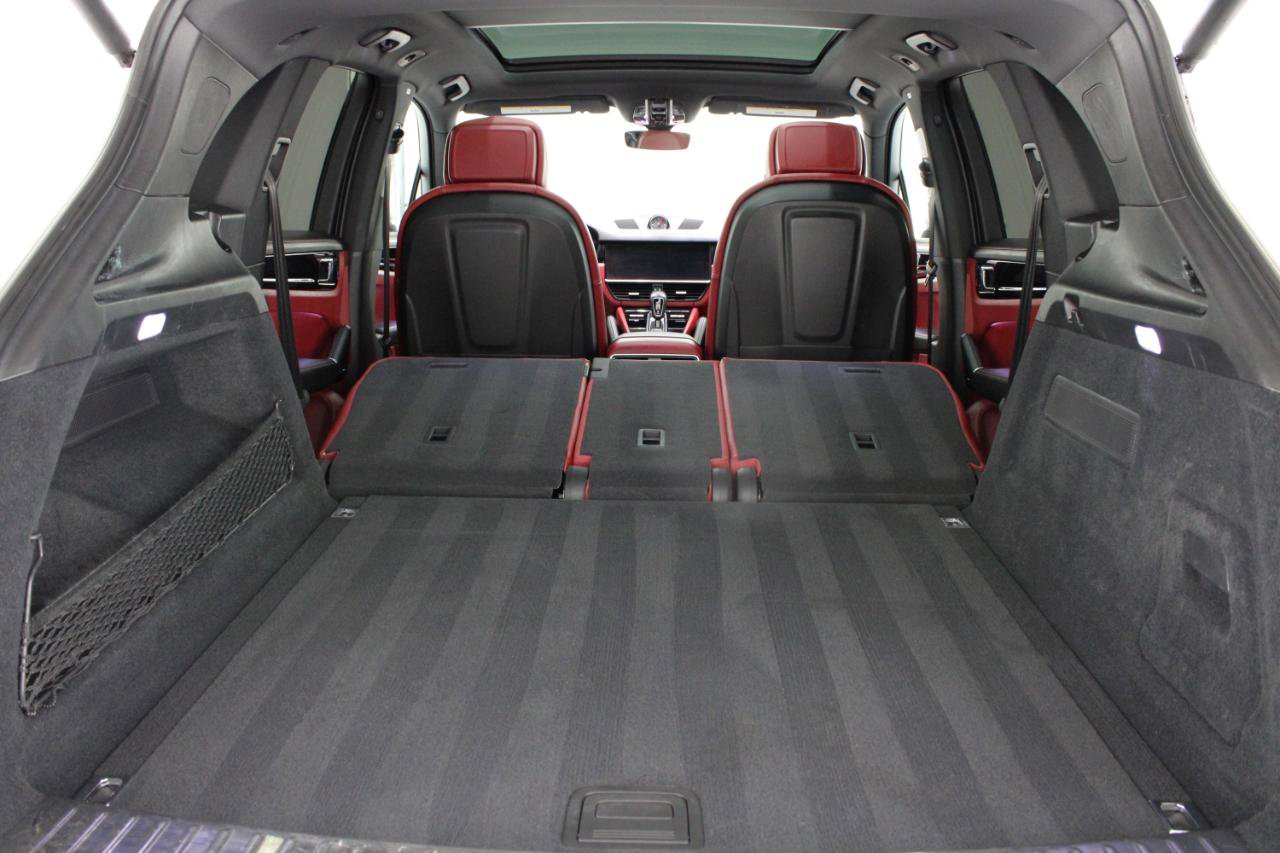 Used 2021 Porsche Cayenne image 71