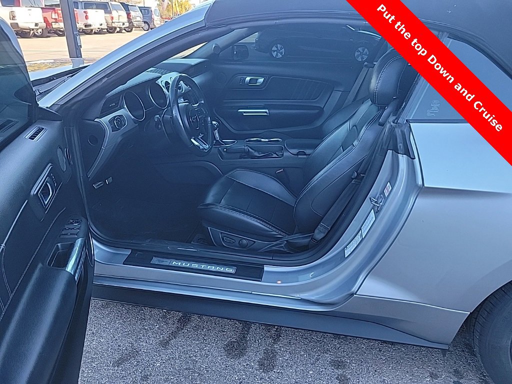 Used 2021 Ford Mustang Premium image 10