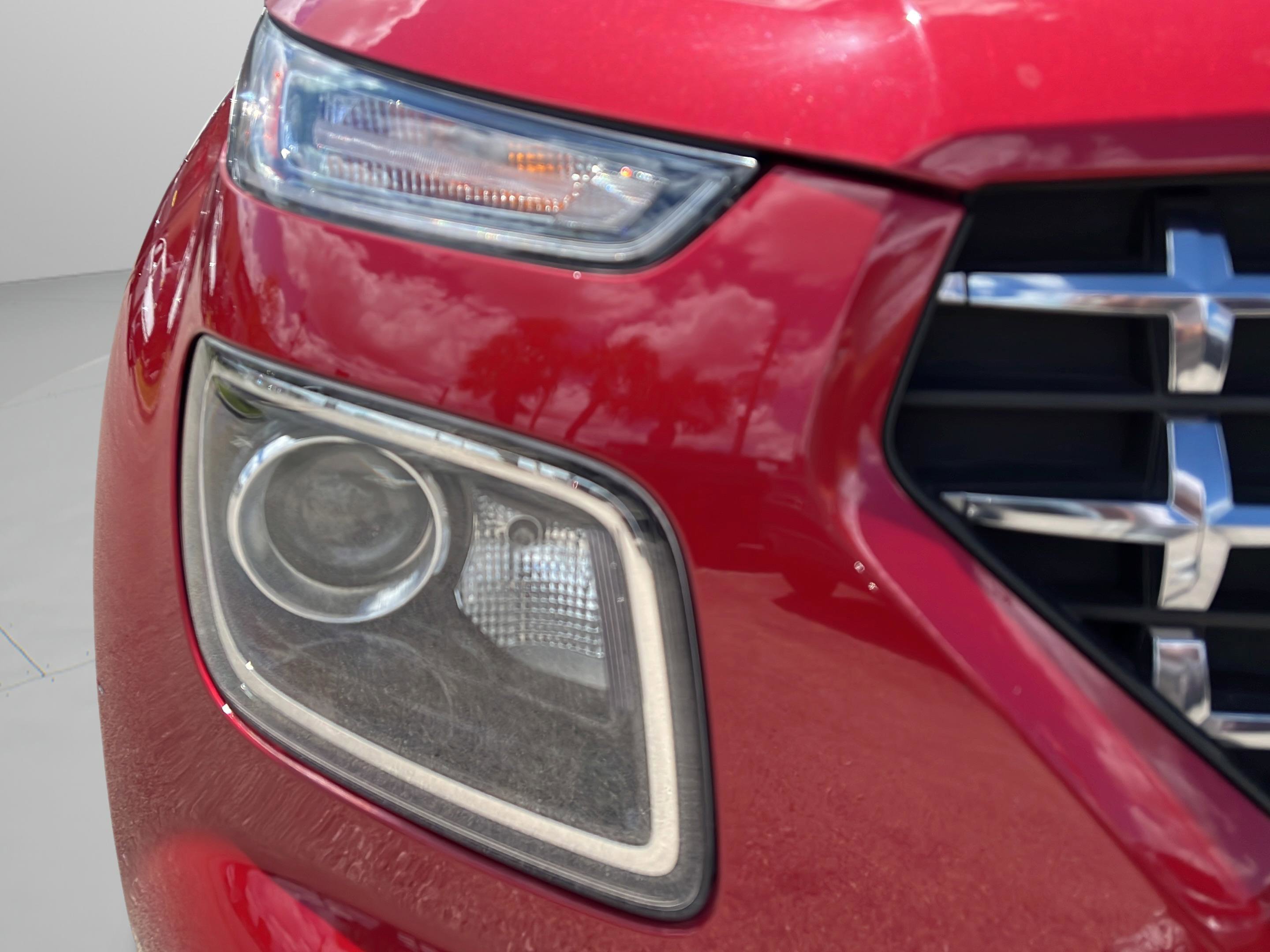 Used 2023 Hyundai Venue SEL FWD image 9