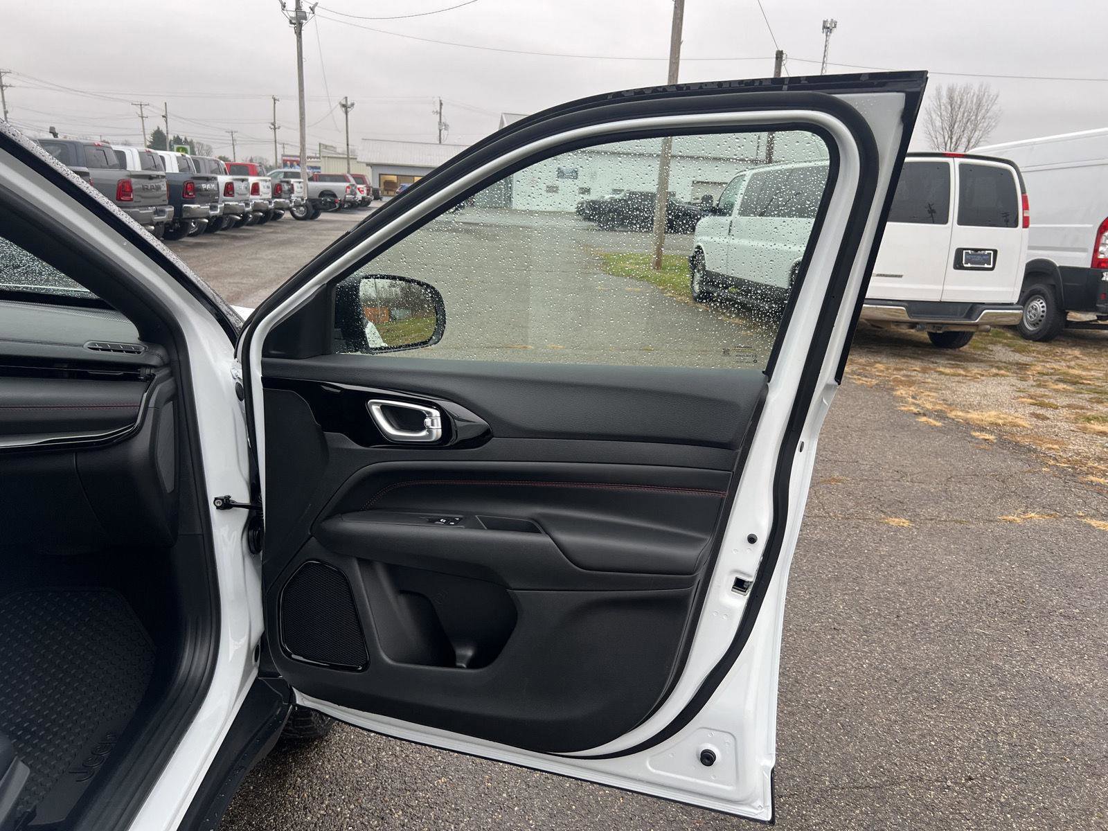 New 2026 Jeep Compass Trailhawk image 35