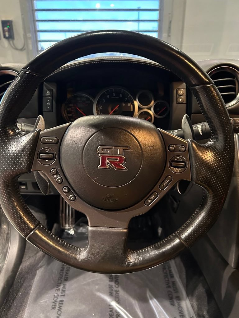 Used 2014 Nissan GT-R Premium AWD/4WD image 13