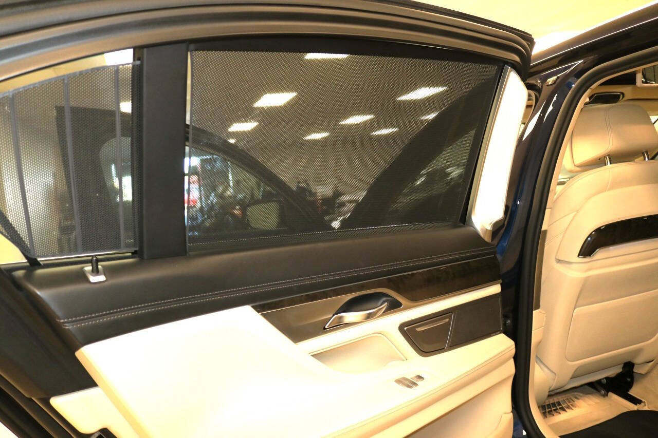 Used 2016 BMW 740i RWD image 66