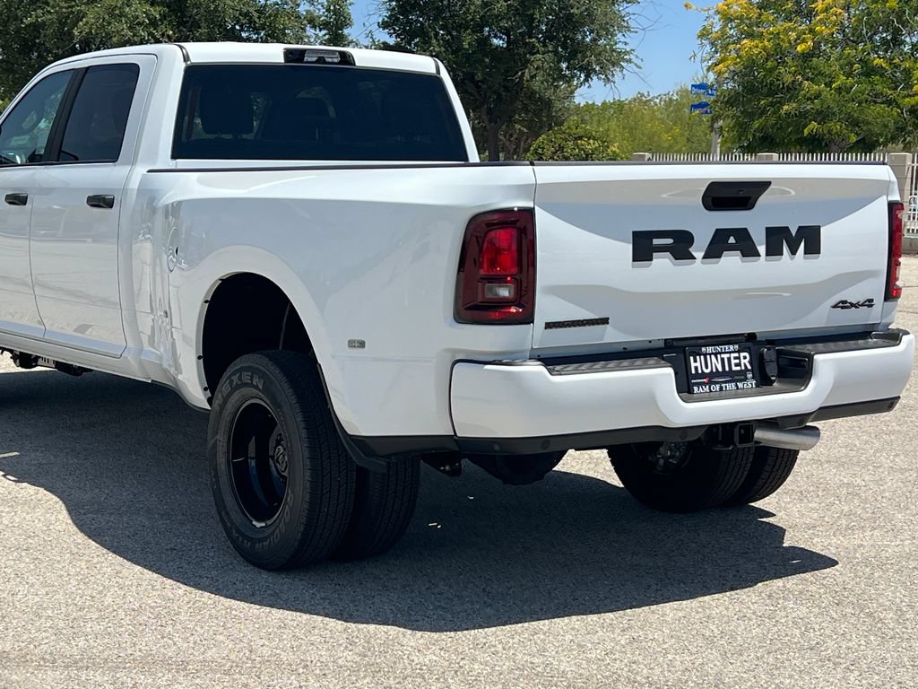New 2026 RAM 3500 Big Horn AWD/4WD image 5