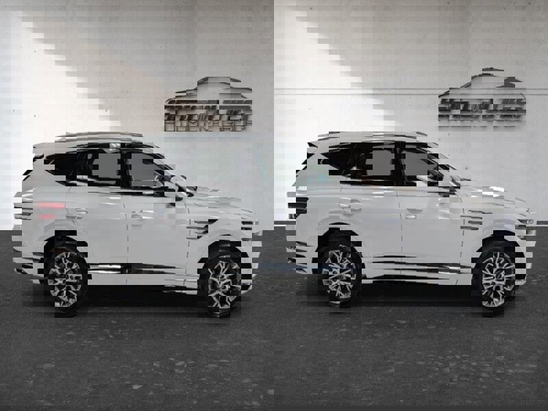 Used 2025 Genesis GV80 2.5T Standard image 11