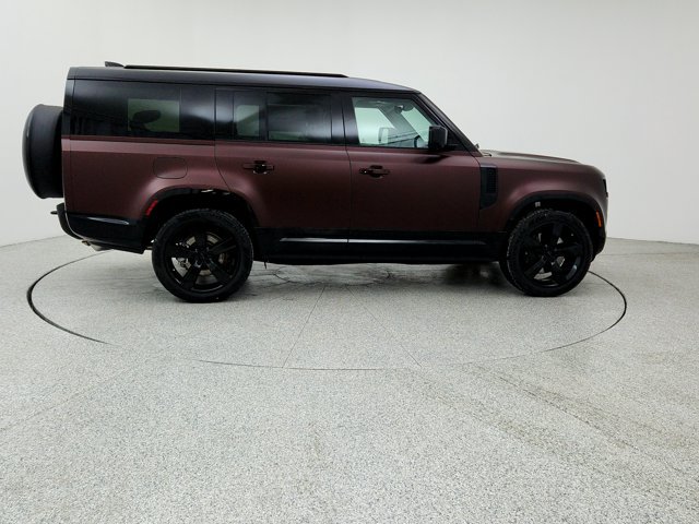 New 2026 Land Rover Defender 130 X-Dynamic SE AWD/4WD image 4