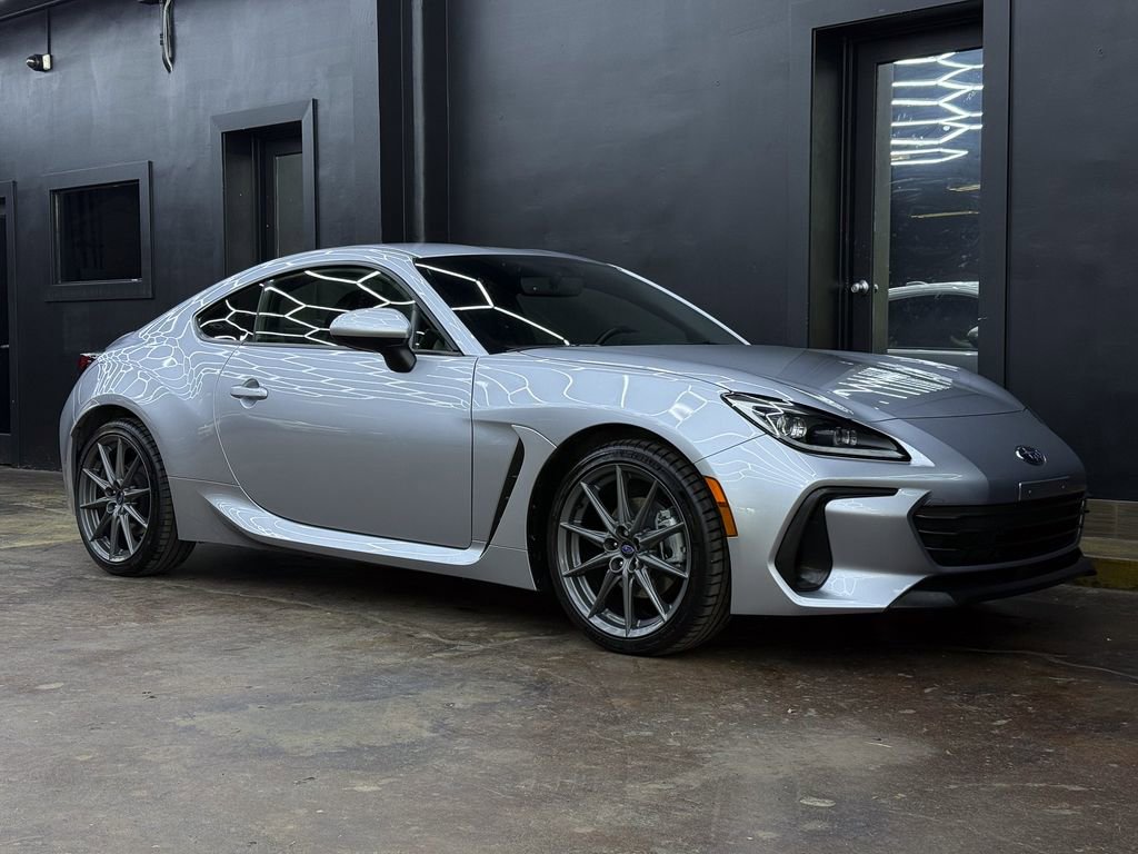 Used 2024 Subaru BRZ Limited RWD image 11