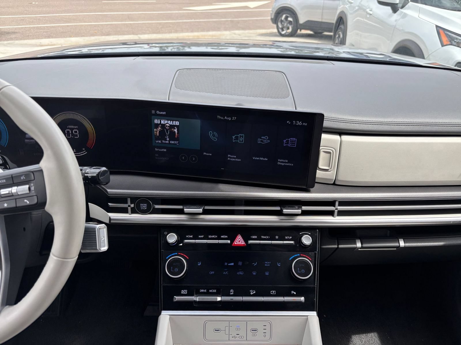 Used 2025 Hyundai Santa Fe SEL FWD image 16
