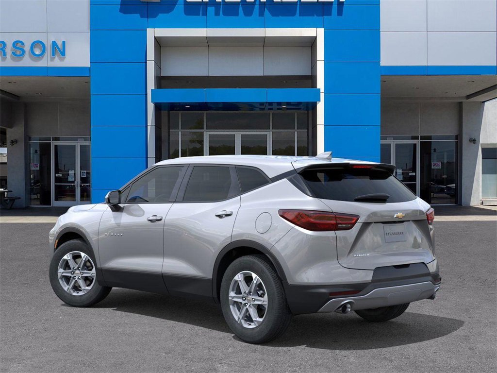 New 2025 Chevrolet Blazer LT w/ Driver Confidence Package image 3