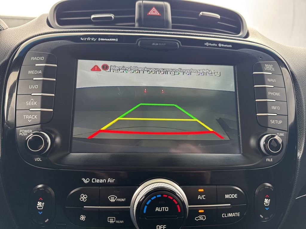 Used 2014 Kia Soul + w/ Primo Package image 18