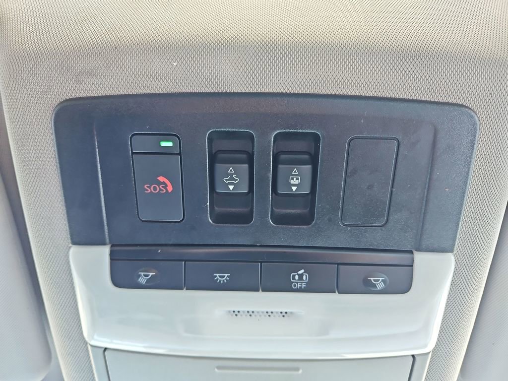 Used 2023 Nissan Rogue SL w/ SL Premium Package image 23