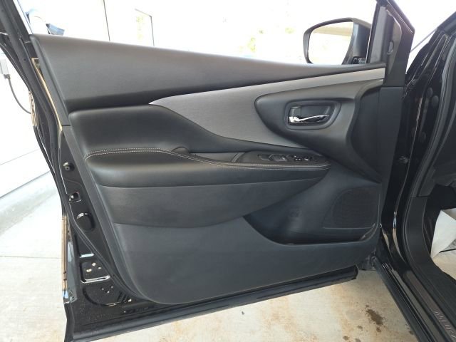 Used 2024 Nissan Murano SV AWD/4WD image 38