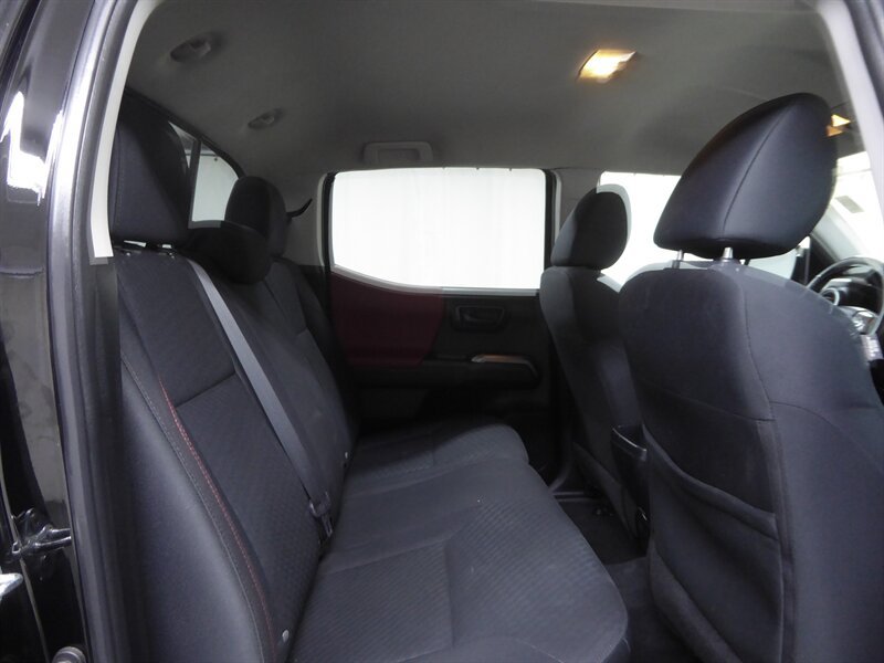 Used 2023 Toyota Tacoma SR5 AWD/4WD image 28