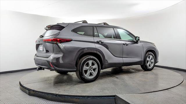 Used 2022 Toyota Highlander L image 8