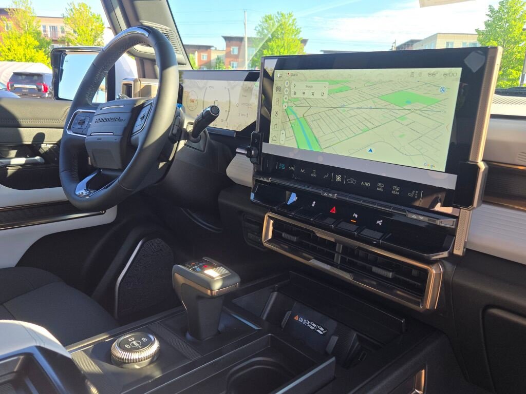 New 2025 GMC Hummer EV 2X image 9