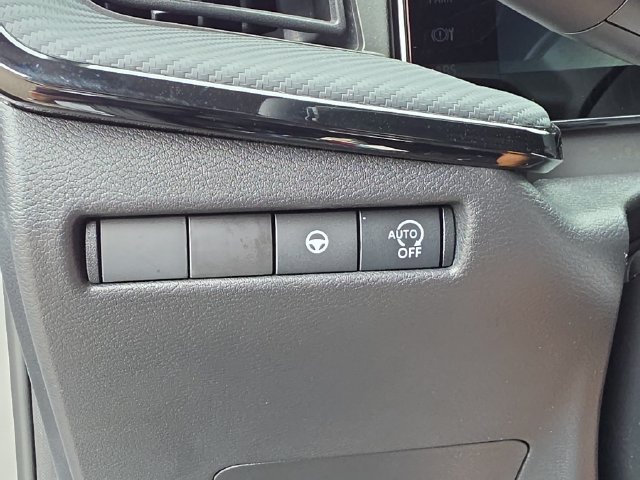 New 2026 Nissan Kicks SR w/ Cold Weather Package FWD image 27