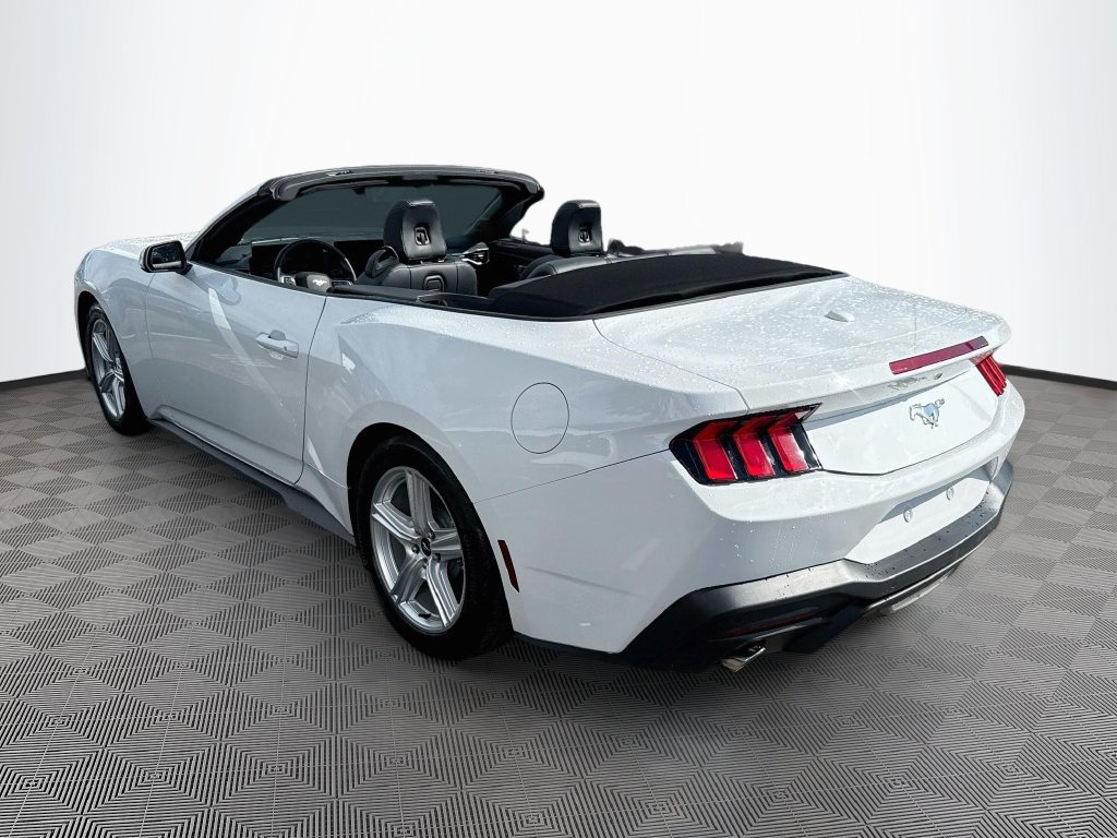 Used 2026 Ford Mustang Premium RWD image 7